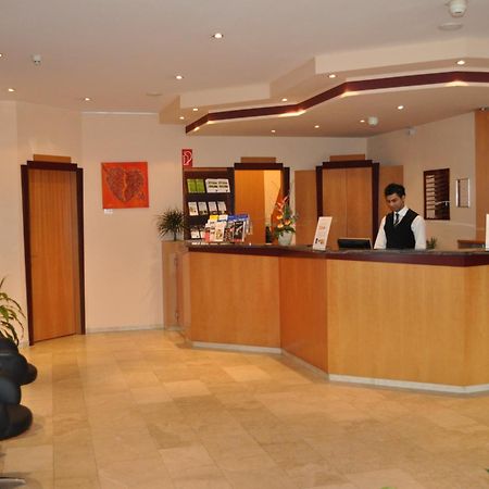 Trip Inn Hotel Frankfurt Airport Рюссельсгайм Екстер'єр фото