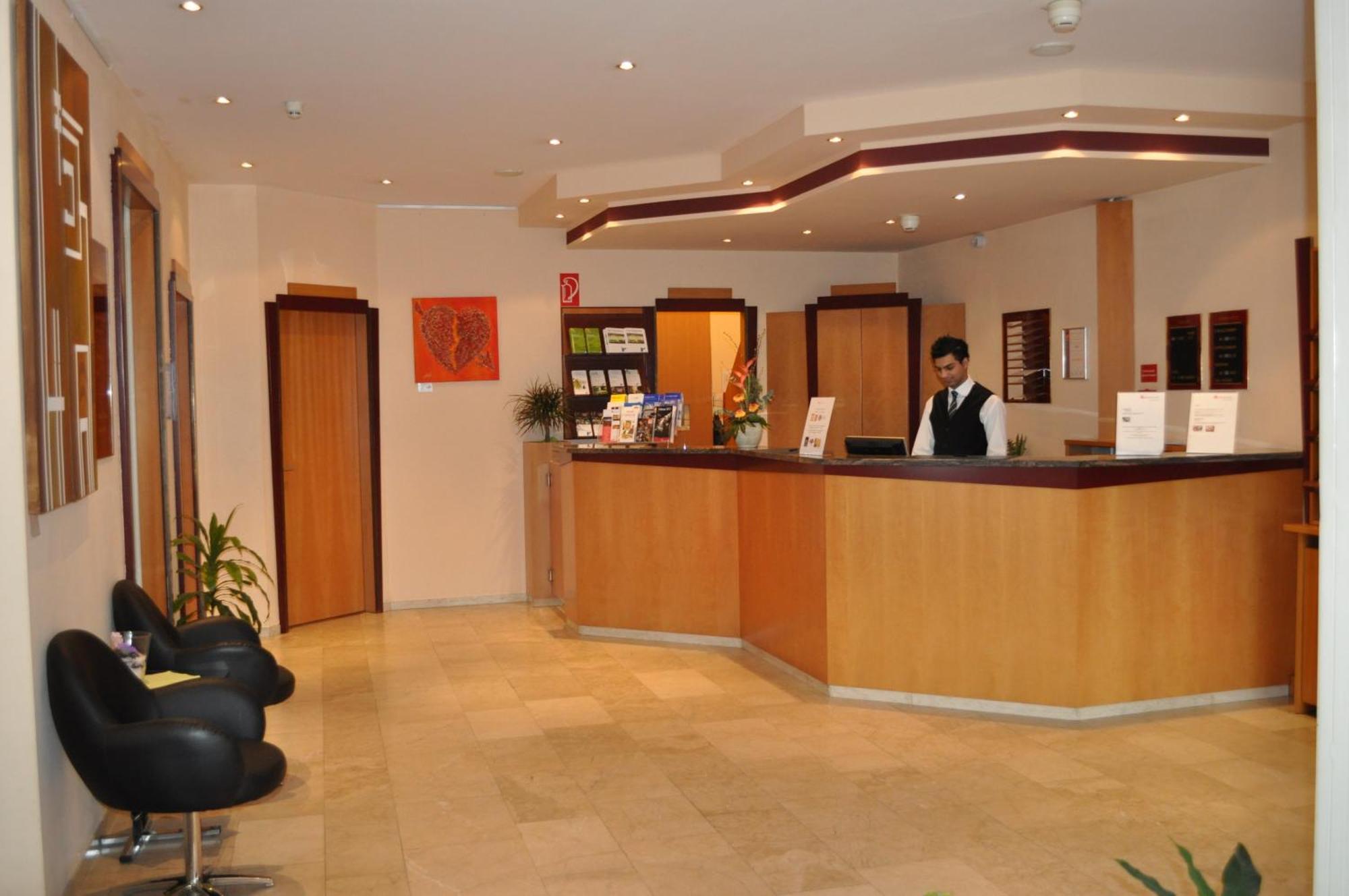 Trip Inn Hotel Frankfurt Airport Рюссельсгайм Екстер'єр фото