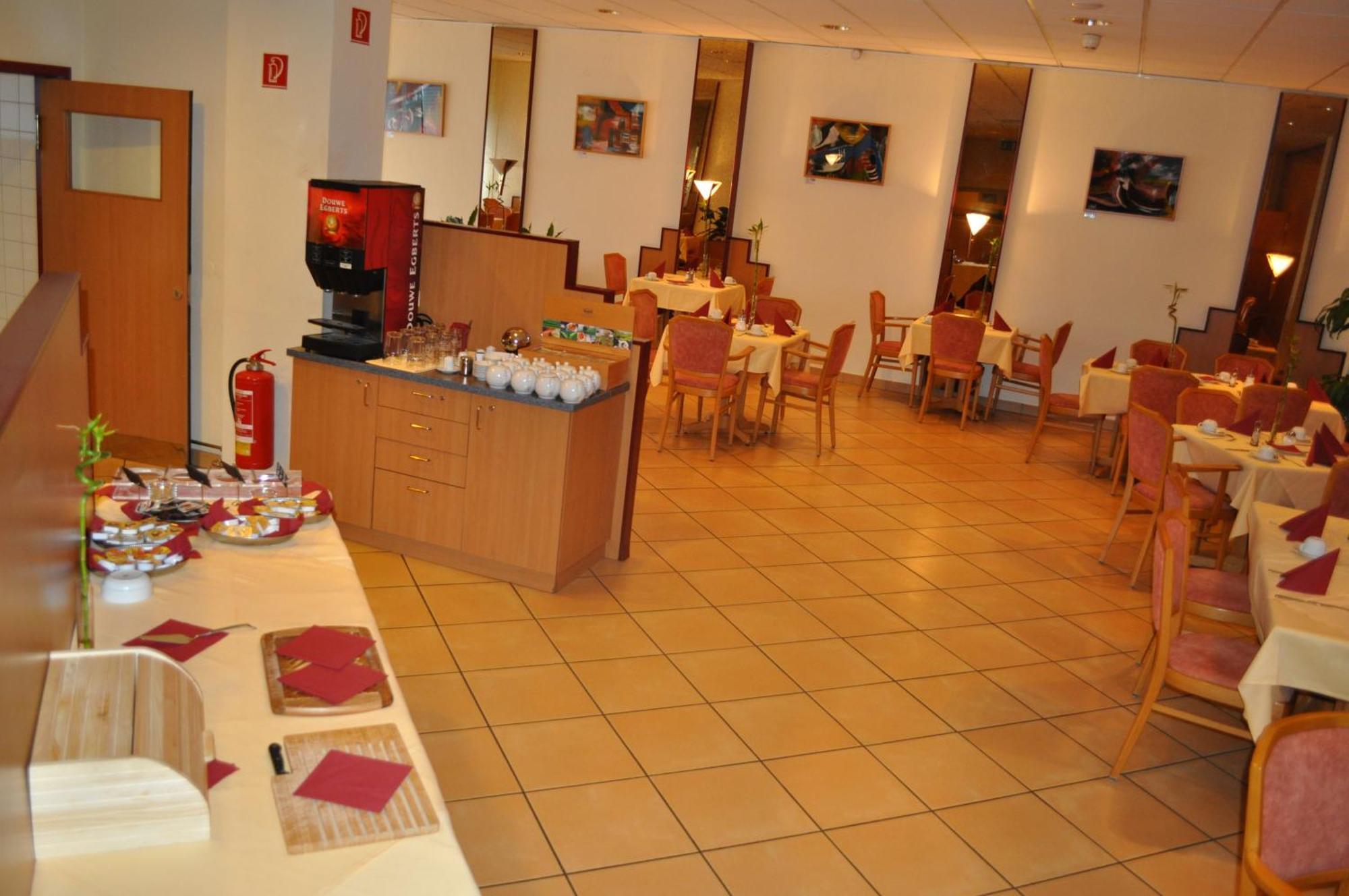 Trip Inn Hotel Frankfurt Airport Рюссельсгайм Екстер'єр фото