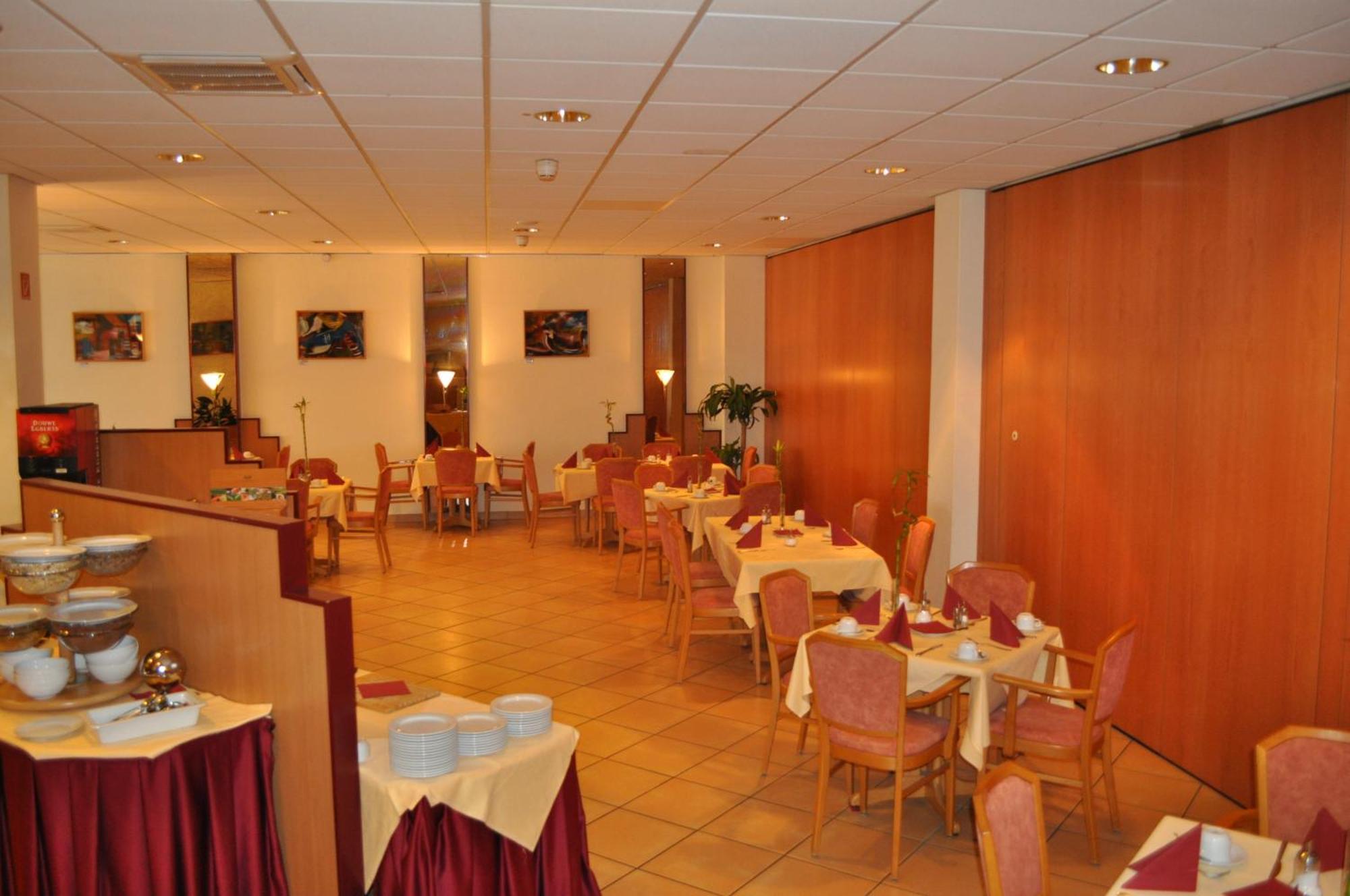 Trip Inn Hotel Frankfurt Airport Рюссельсгайм Екстер'єр фото