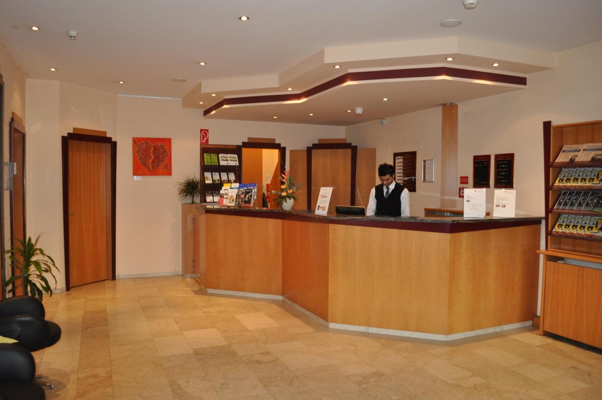Trip Inn Hotel Frankfurt Airport Рюссельсгайм Екстер'єр фото