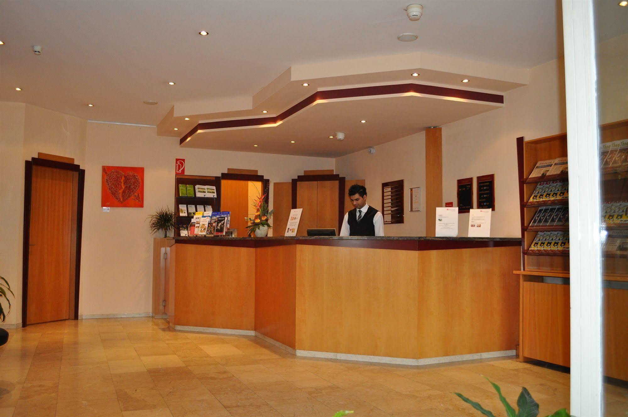 Trip Inn Hotel Frankfurt Airport Рюссельсгайм Екстер'єр фото
