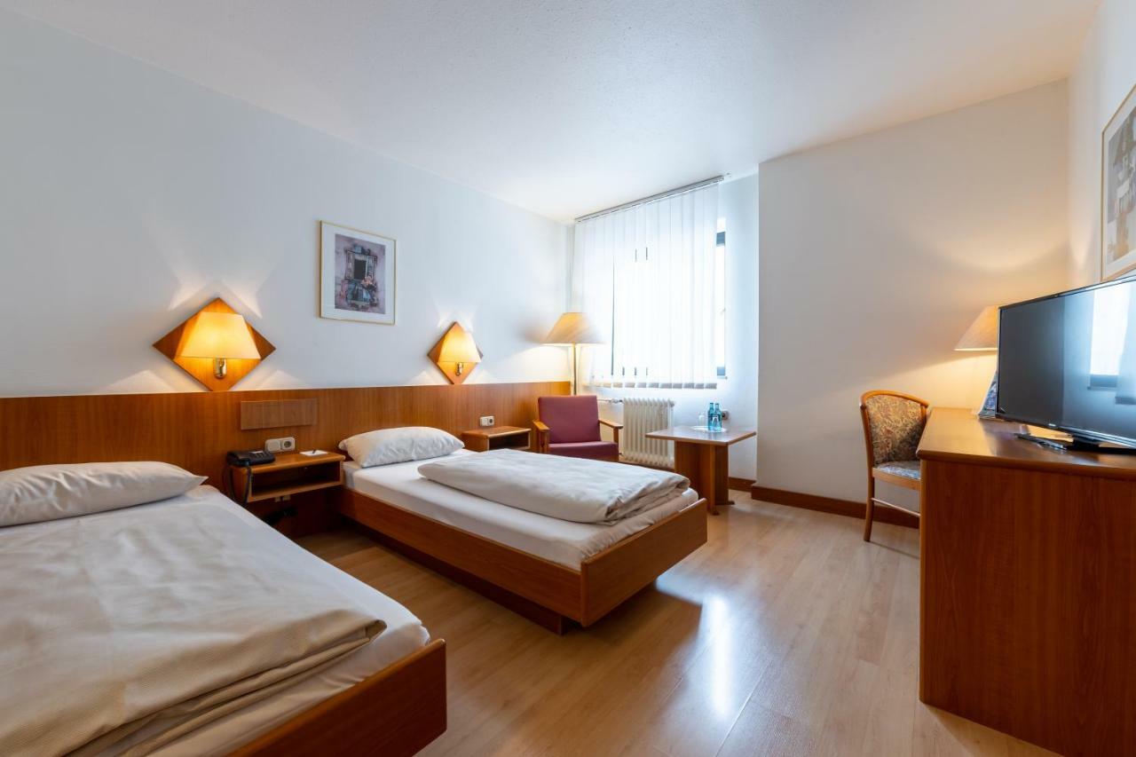 Trip Inn Hotel Frankfurt Airport Рюссельсгайм Екстер'єр фото